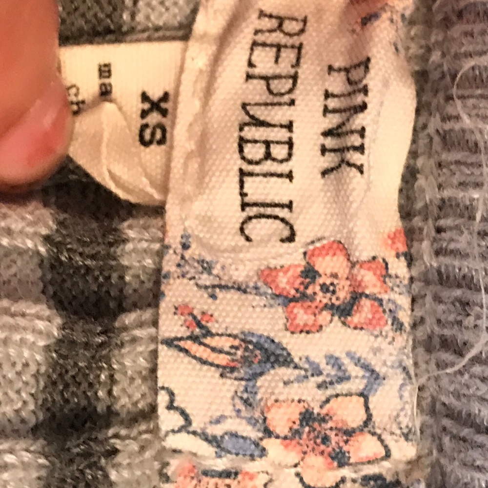 Sweater - Picture 3 of 3